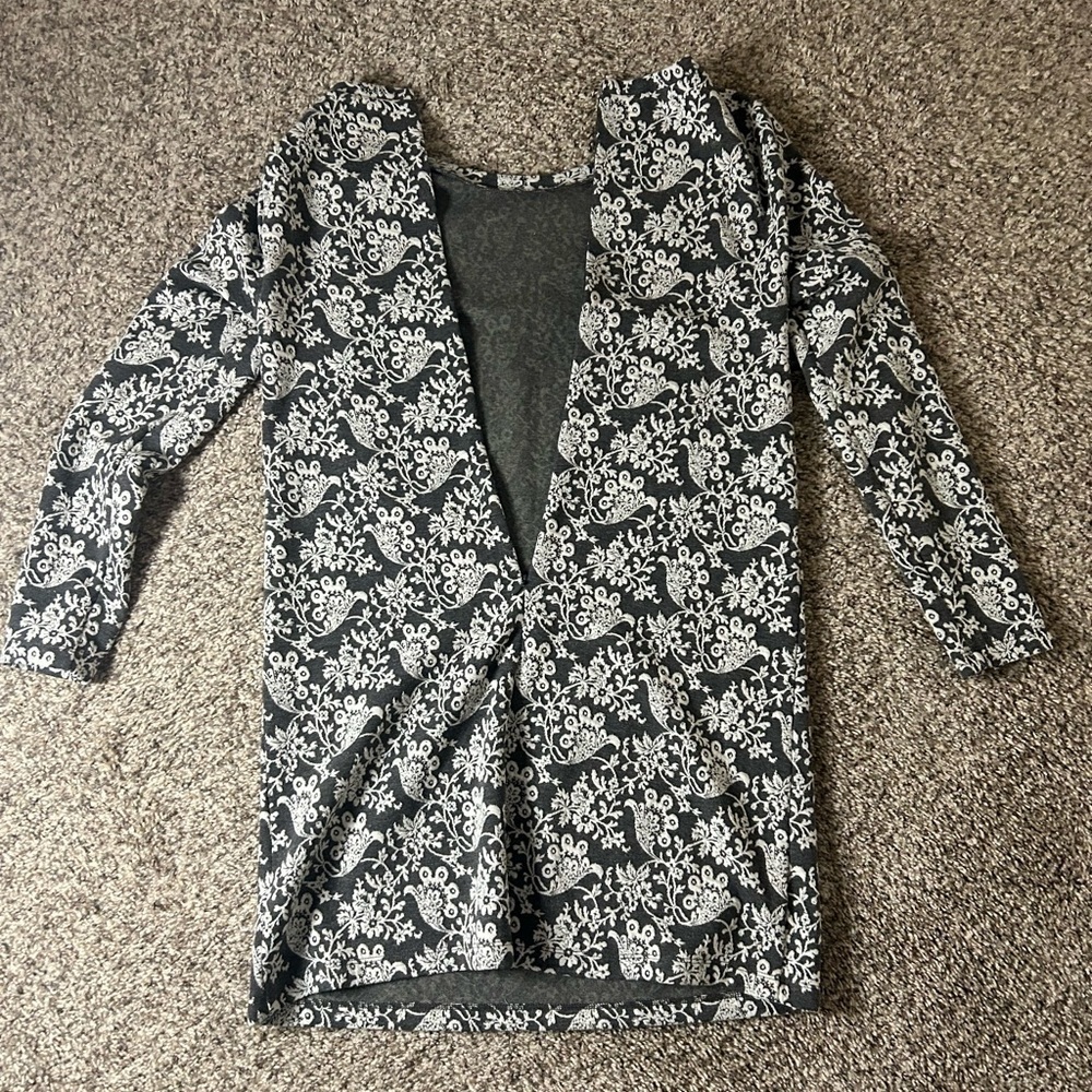Loft Gray Shift Dress Floral Pattern Medium Length Long Sleeve Size Petite Small - Picture 5 of 5